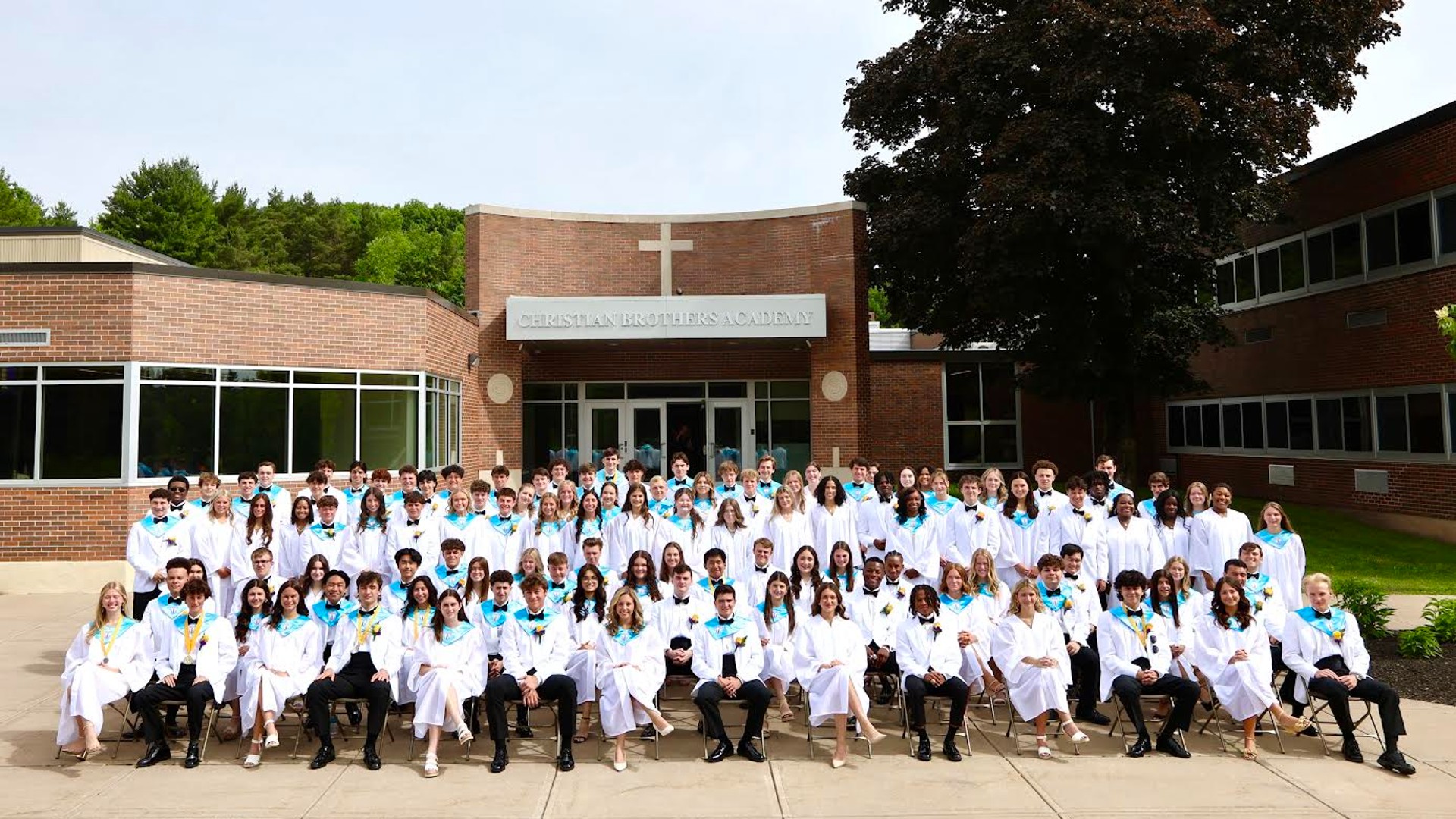 Class of 2023 front of school