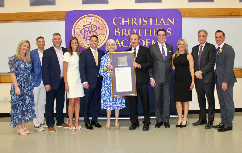 Alumni, family, friends, faculty and staff gathered in the LGI on April 15 to honor Joseph Leone '68 (posthumously) and Brother Joseph Jozwiak, FSC as this year's Purple and Gold Recipients.